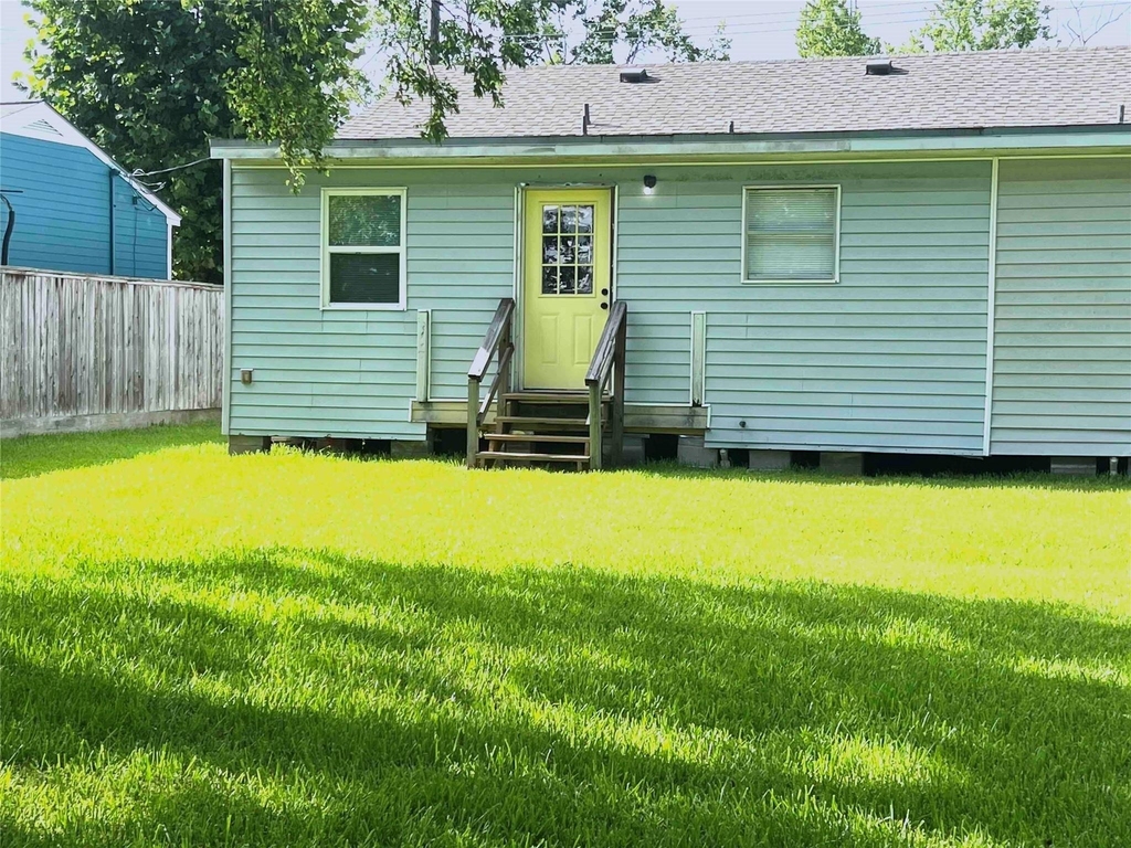 1005 Avenue E 1/2 - Photo 22