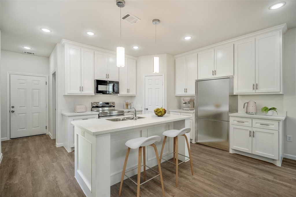 6513 Goldspier Street - Photo 2