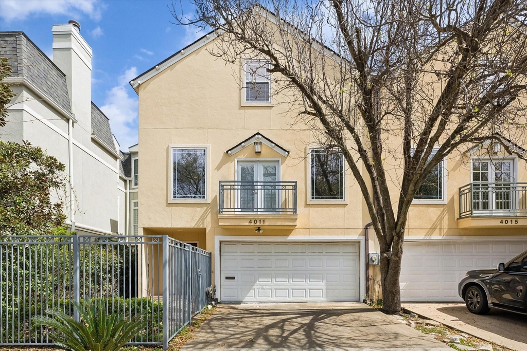 4011 Garrott Street - Photo 0