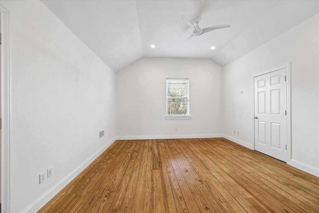 4011 Garrott Street - Photo 12