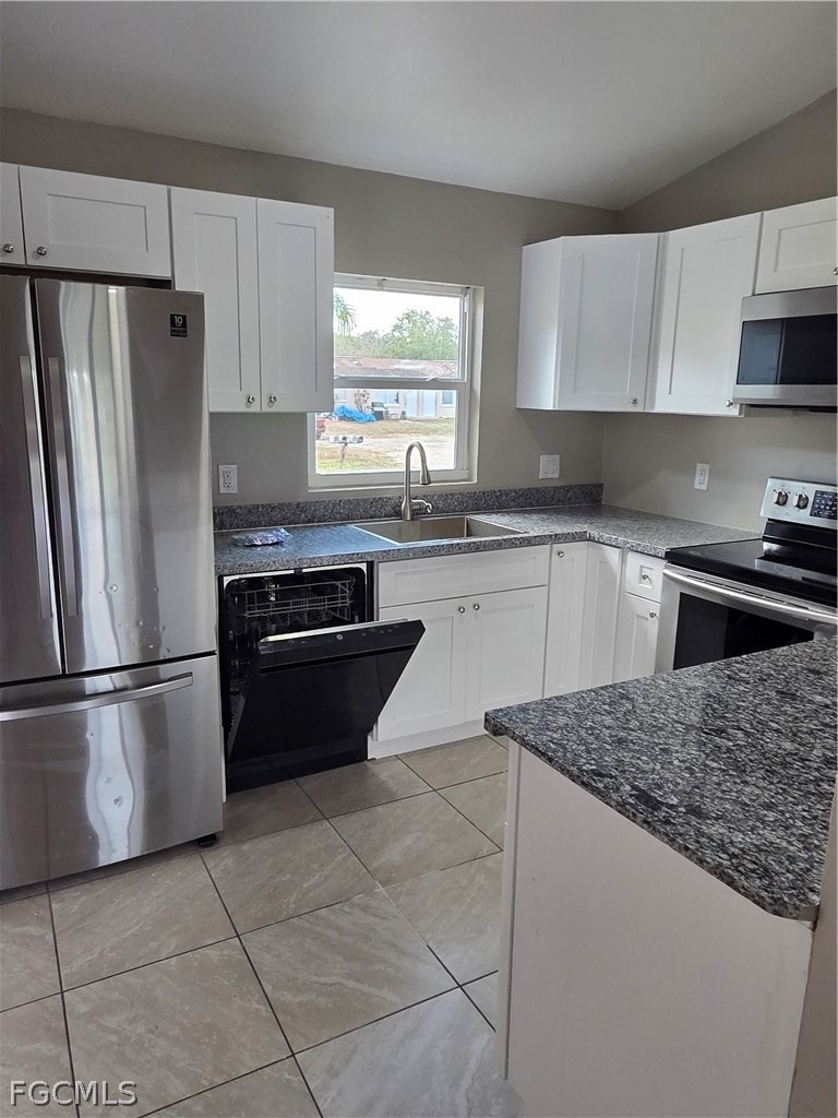 1117 Gordon Avenue S - Photo 4