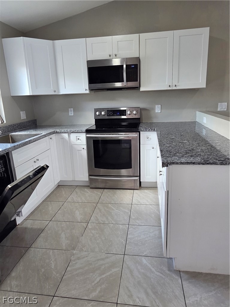 1117 Gordon Avenue S - Photo 5