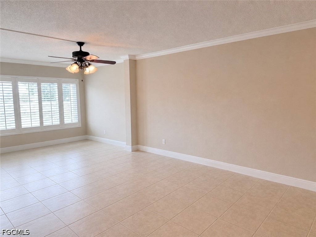 2264 Winkler Avenue - Photo 1