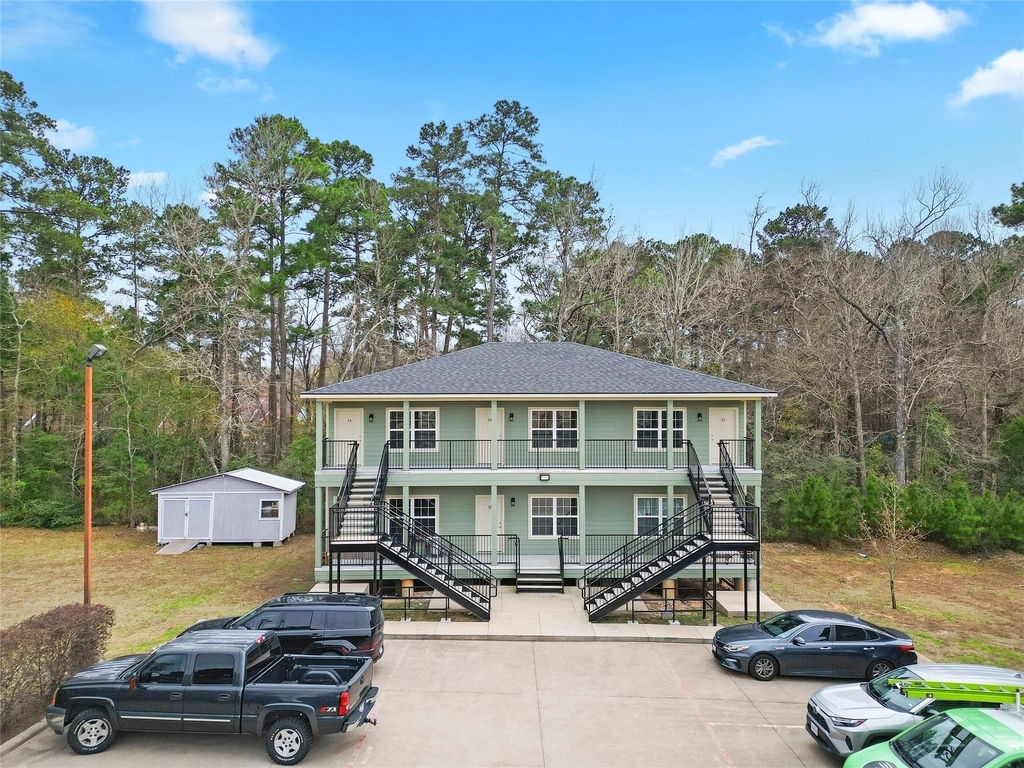 409 Beto St - Photo 0