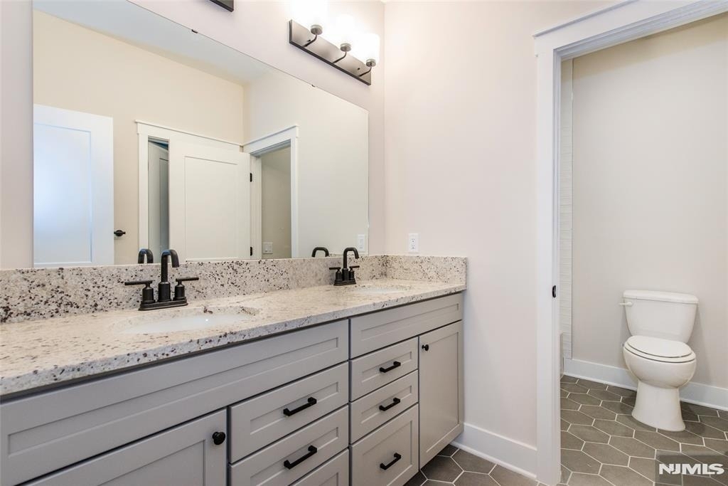 37 Hillandale - Photo 32