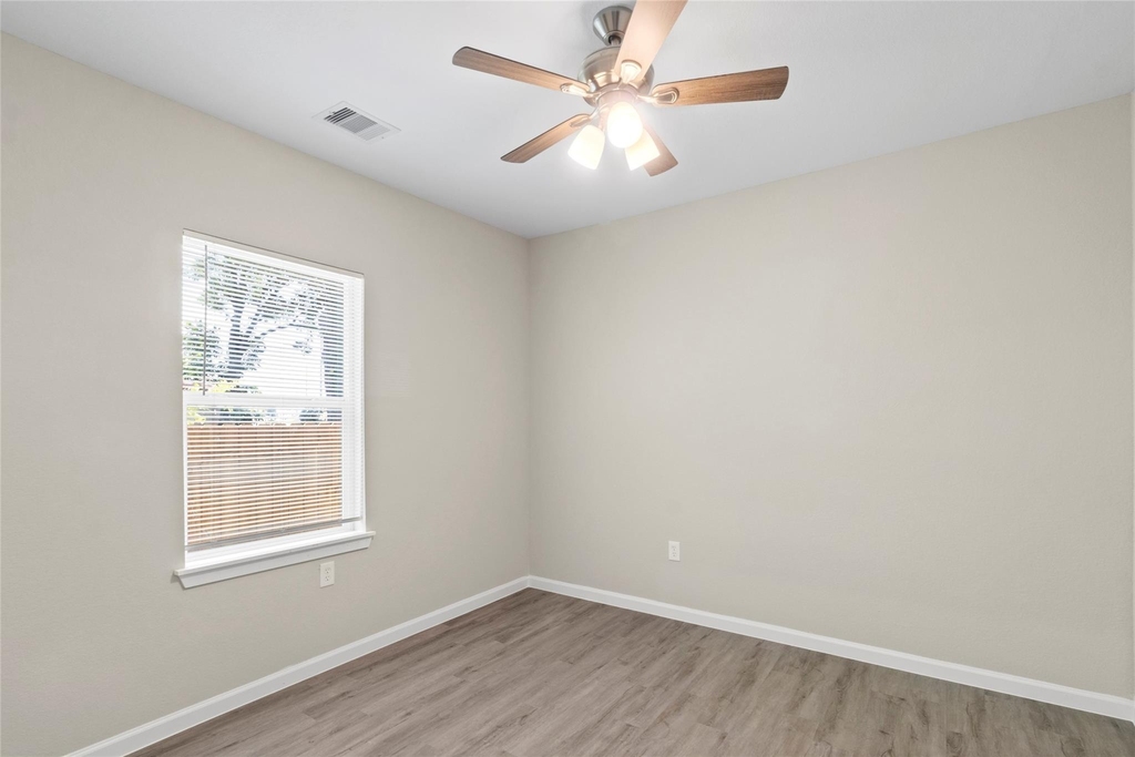 8402 Bassett Street - Photo 14