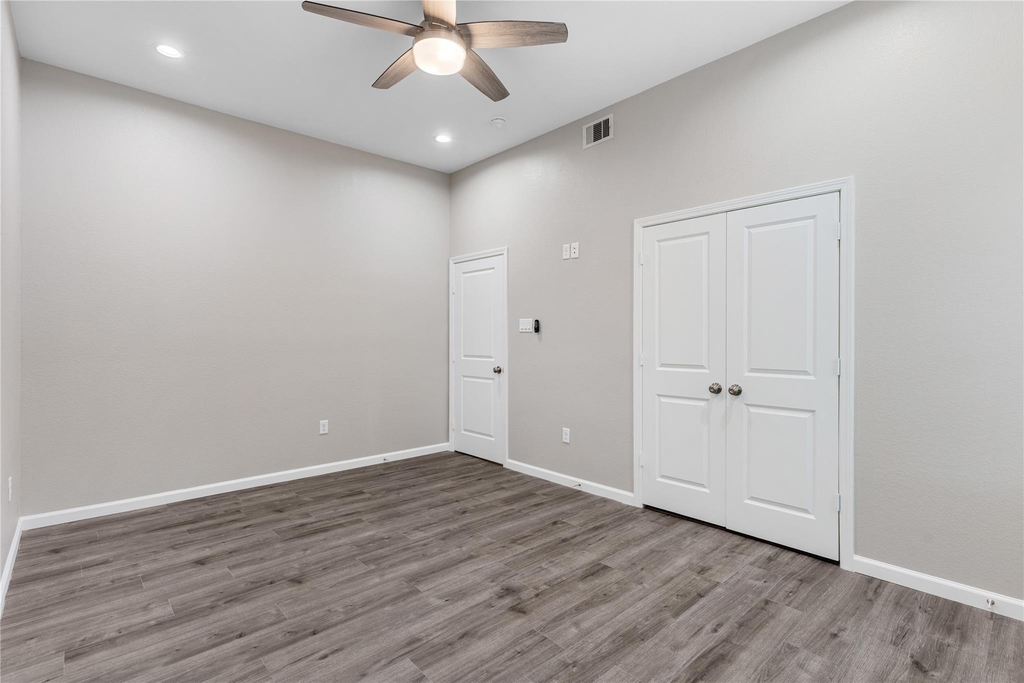 1321 E 35th Street - Photo 14