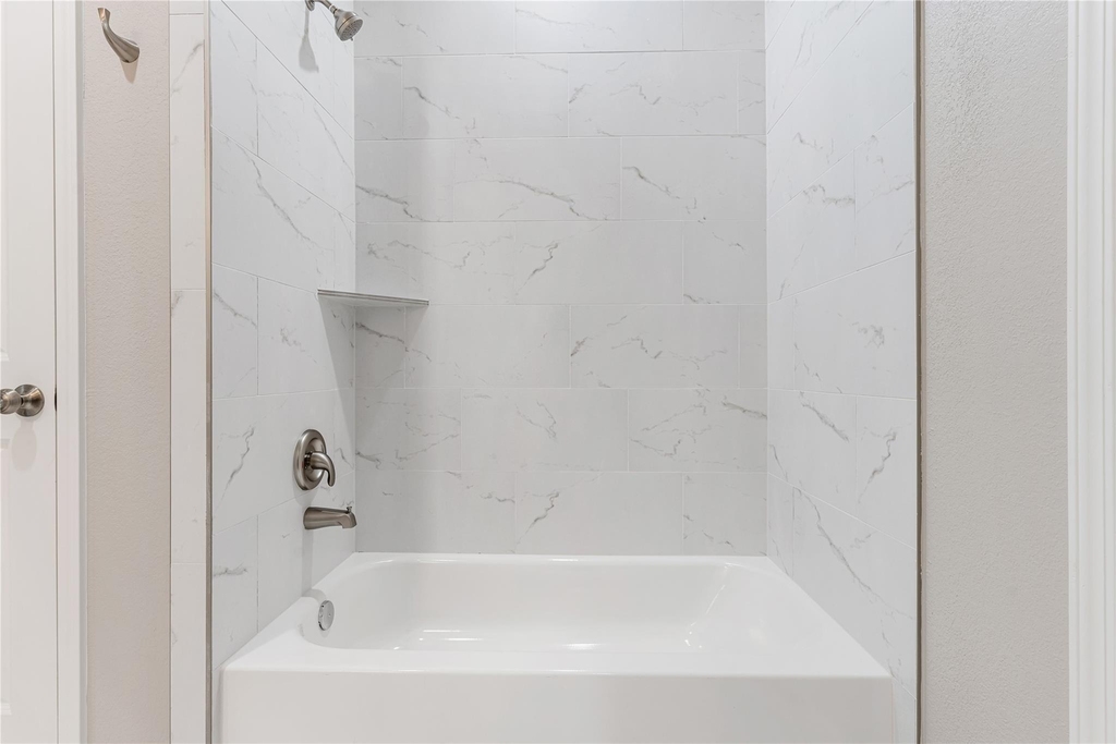 1321 E 35th Street - Photo 18