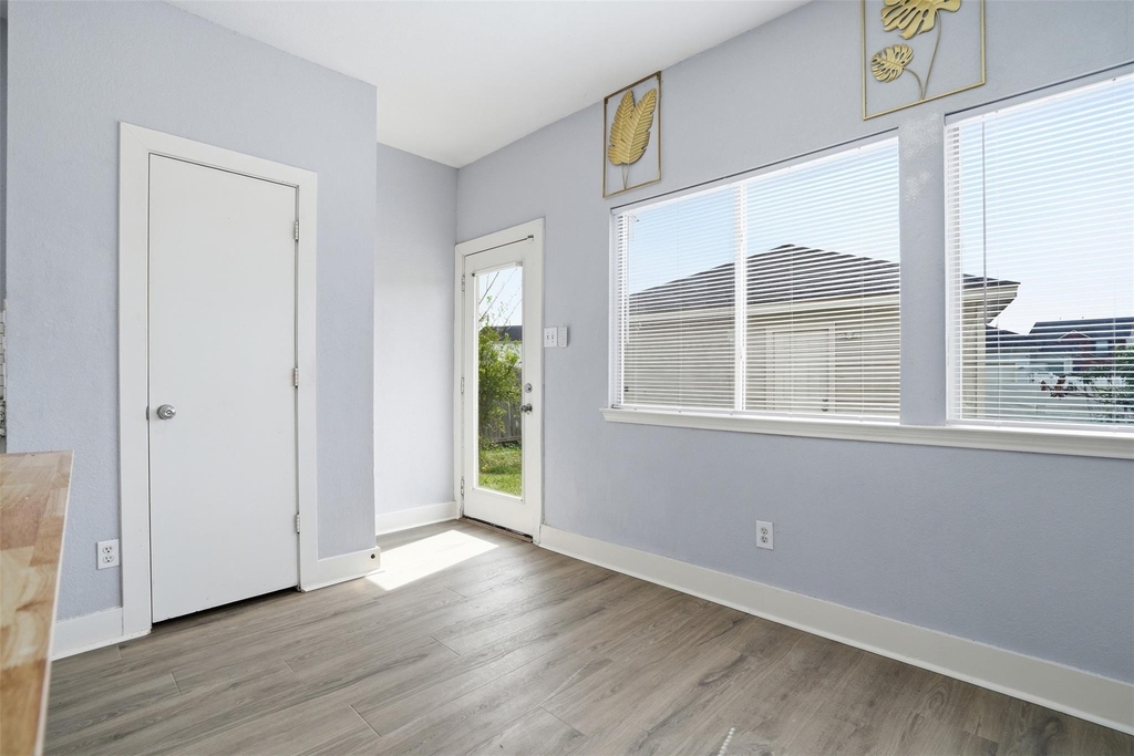 11930 Longwood Garden Way - Photo 18