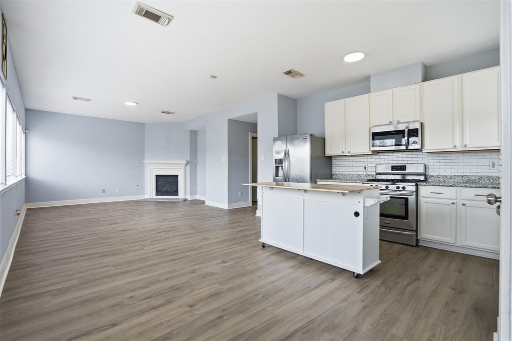 11930 Longwood Garden Way - Photo 19