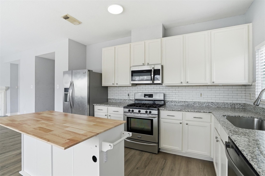11930 Longwood Garden Way - Photo 16