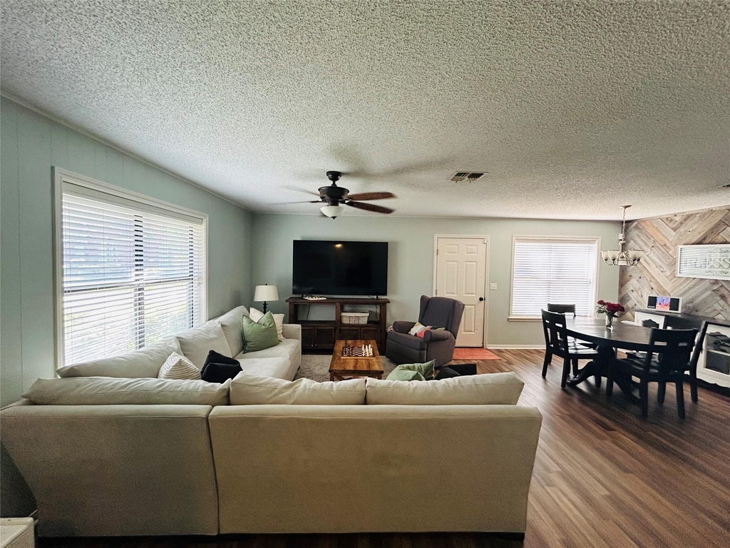 108 Creek Bend Lane - Photo 4