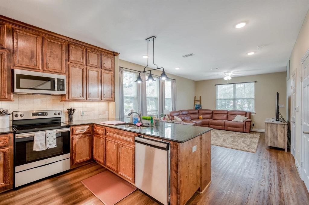 3730 Boettcher Drive - Photo 5