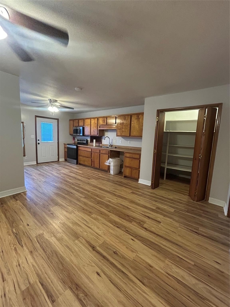 1312 N Avenue R - Photo 10