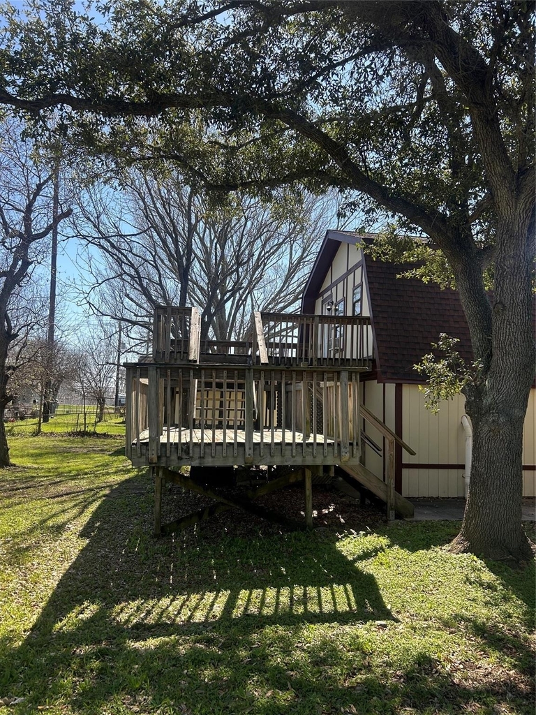 1312 N Avenue R - Photo 3