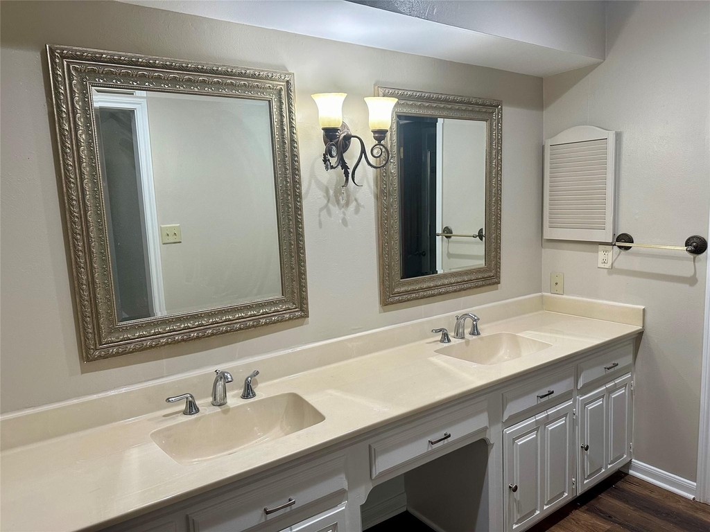 103 Wroxton - Photo 14
