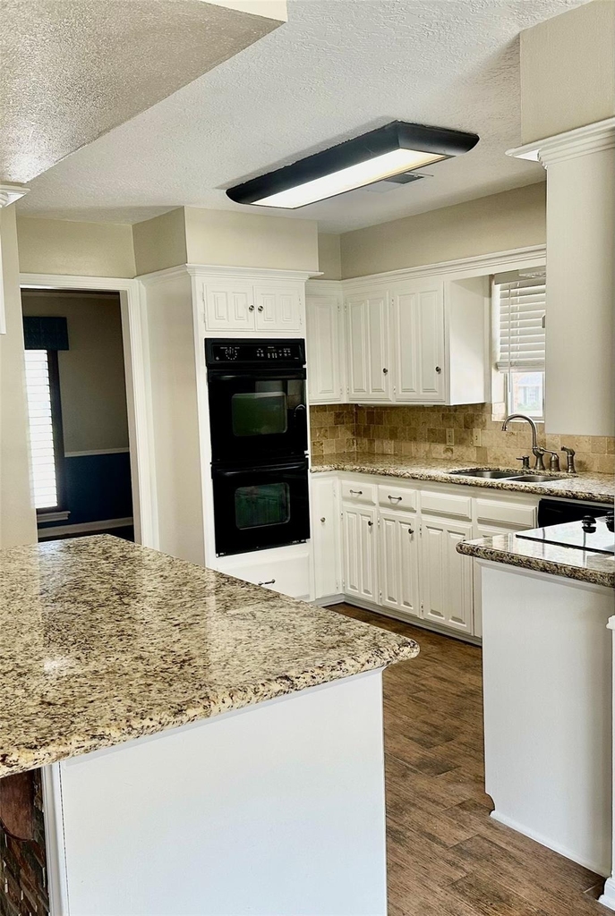 103 Wroxton - Photo 5