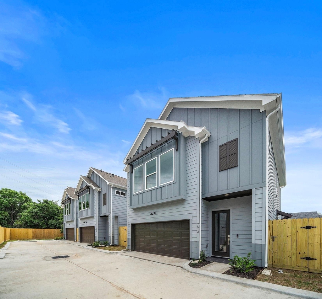 7510 Sandle Street - Photo 1