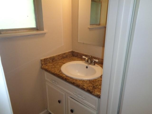802 Baltic Lane - Photo 13