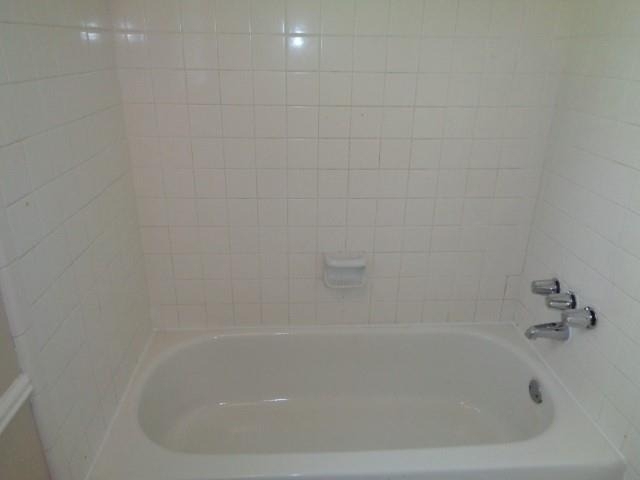802 Baltic Lane - Photo 15
