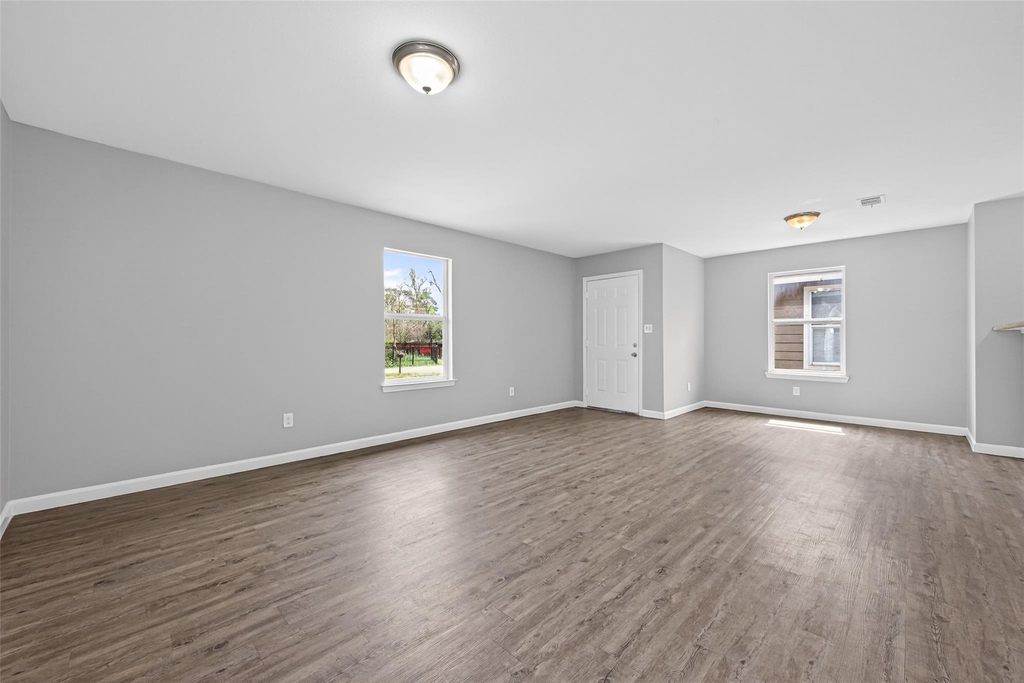 7521 Dyer Street - Photo 7