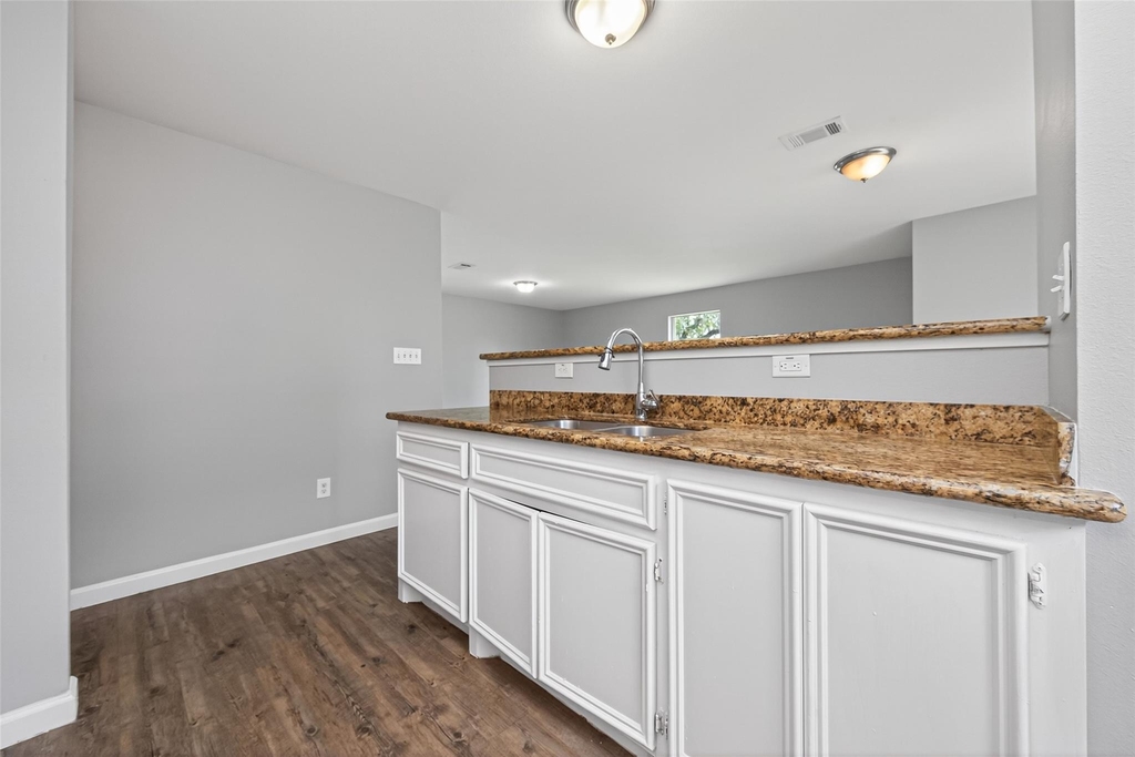 7521 Dyer Street - Photo 11