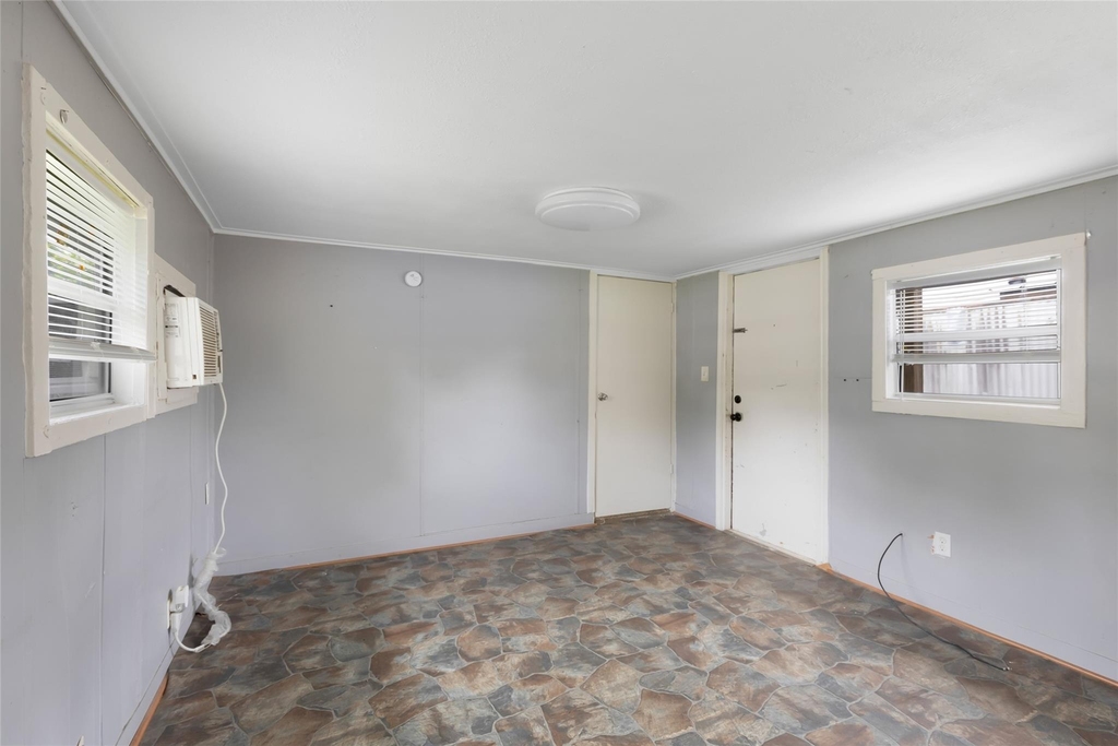 10821 Highway 150, - Photo 4