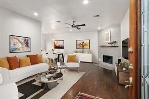 1318 Peden Street - Photo 2