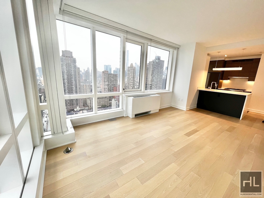 West 38th Street - Photo 1