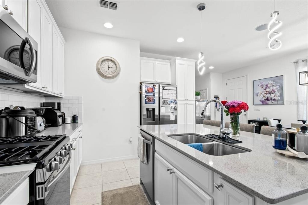 6262 Goldcoast Avenue - Photo 9