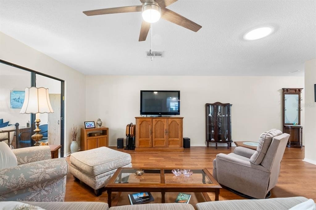 1415 Langley Drive - Photo 9