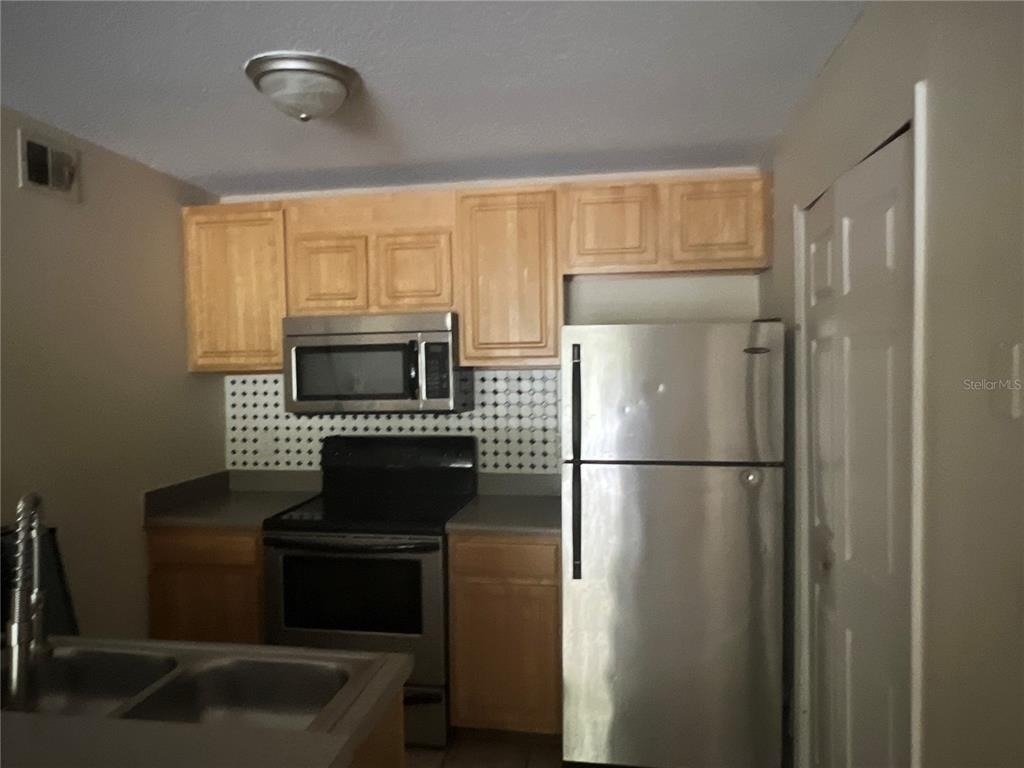 8939 Latrec Avenue - Photo 5