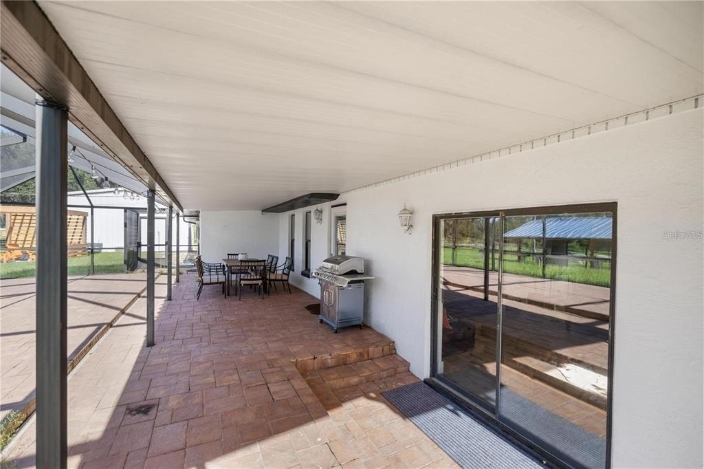 10380 Nw 21st Street - Photo 11