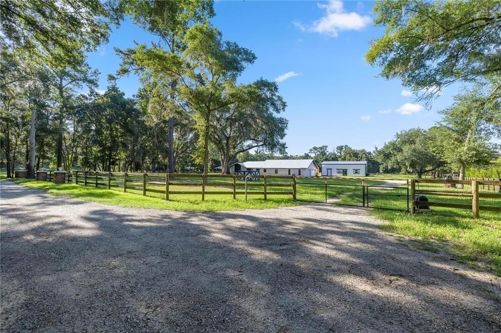 10380 Nw 21st Street - Photo 60