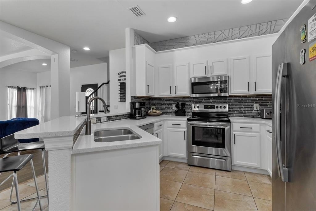 16748 Lazy Breeze Loop - Photo 5