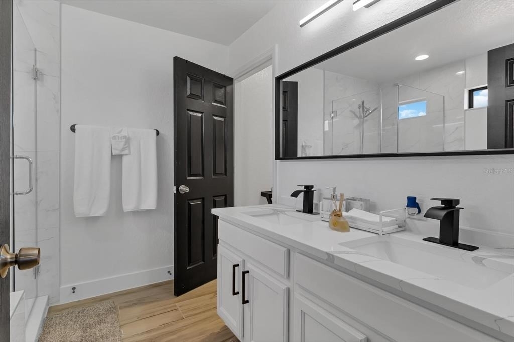 16748 Lazy Breeze Loop - Photo 18