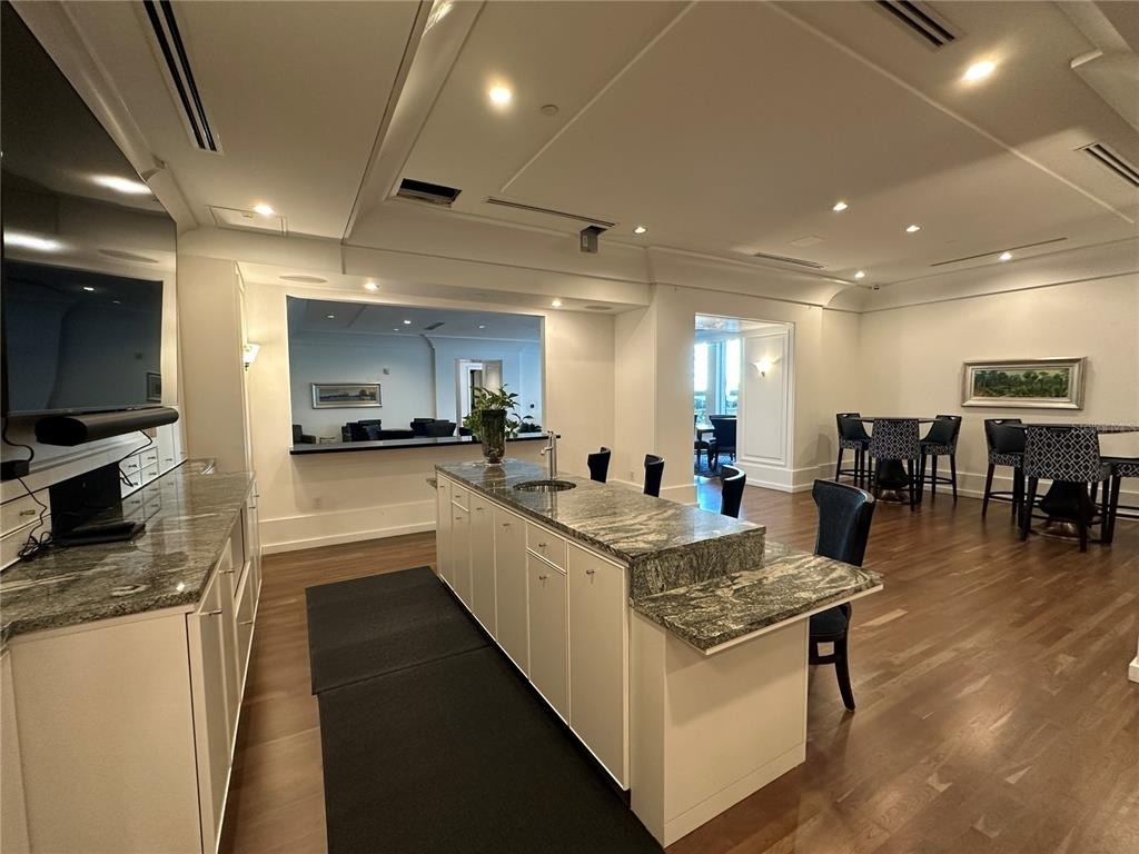 1350 Main Street - Photo 58
