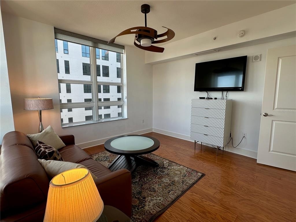 1350 Main Street - Photo 34