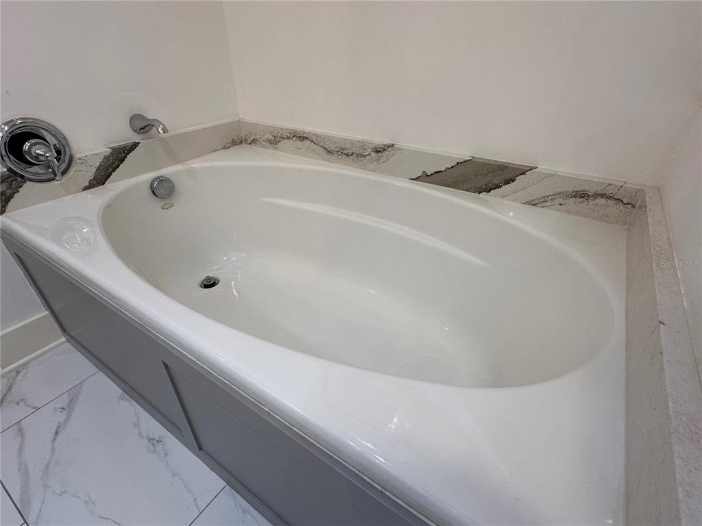 1350 Main Street - Photo 37