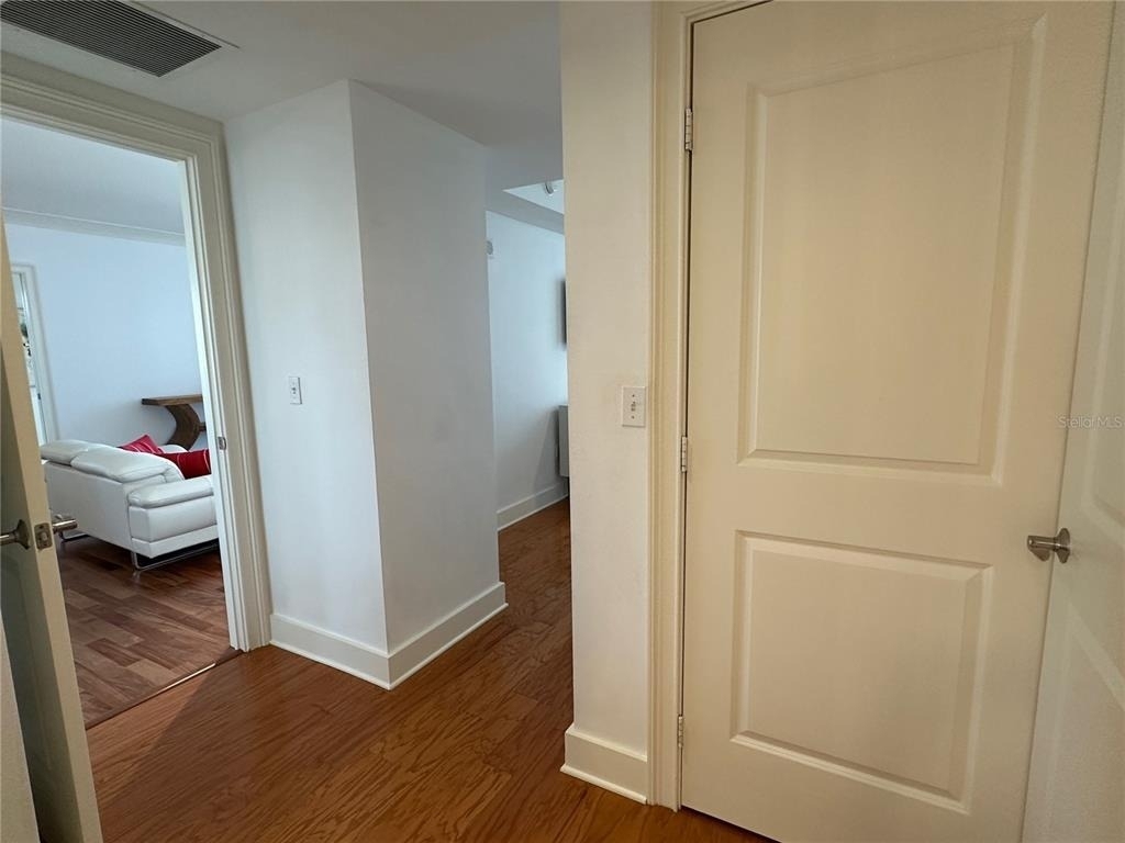 1350 Main Street - Photo 33