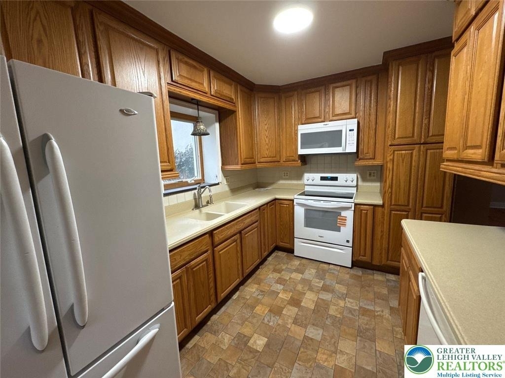 3686 Lower Saucon Road - Photo 11