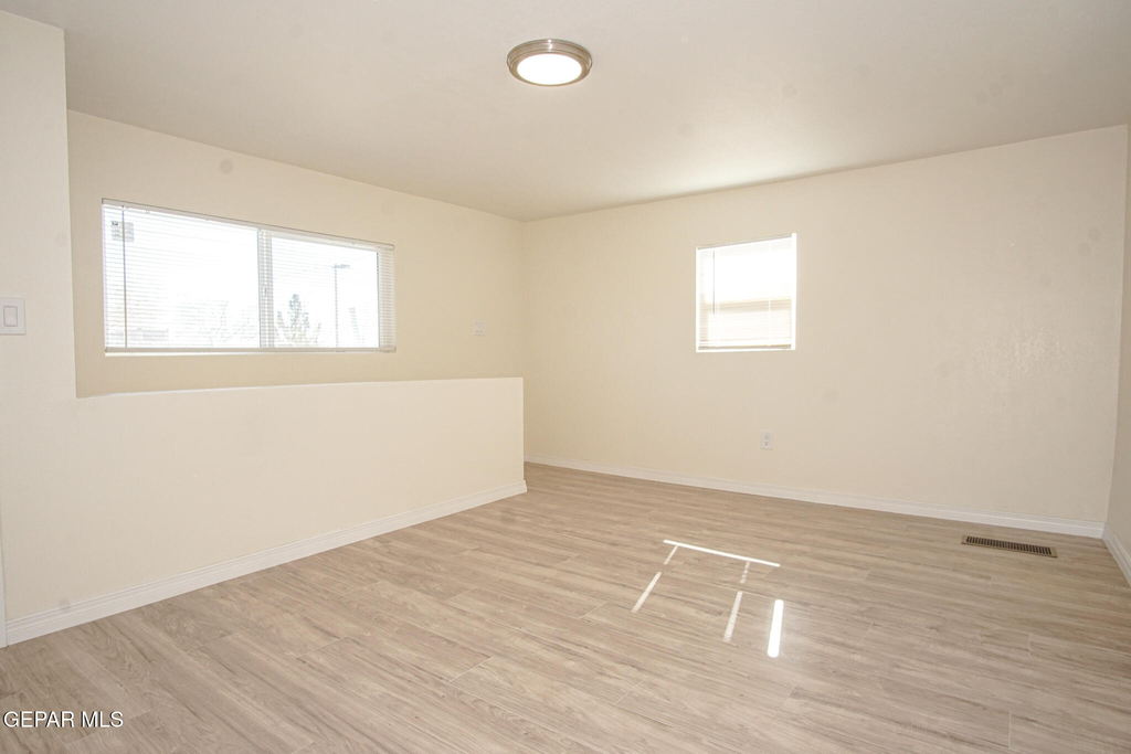 7320 Dale Road - Photo 8