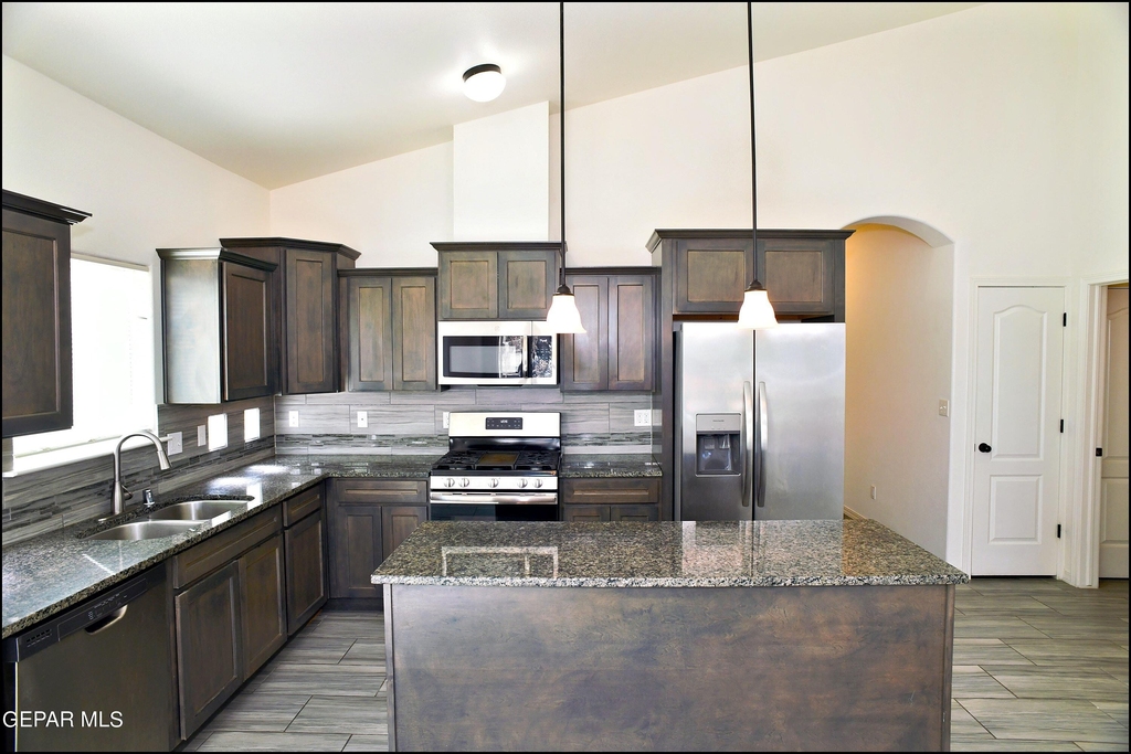 781 Croxdale Street - Photo 13