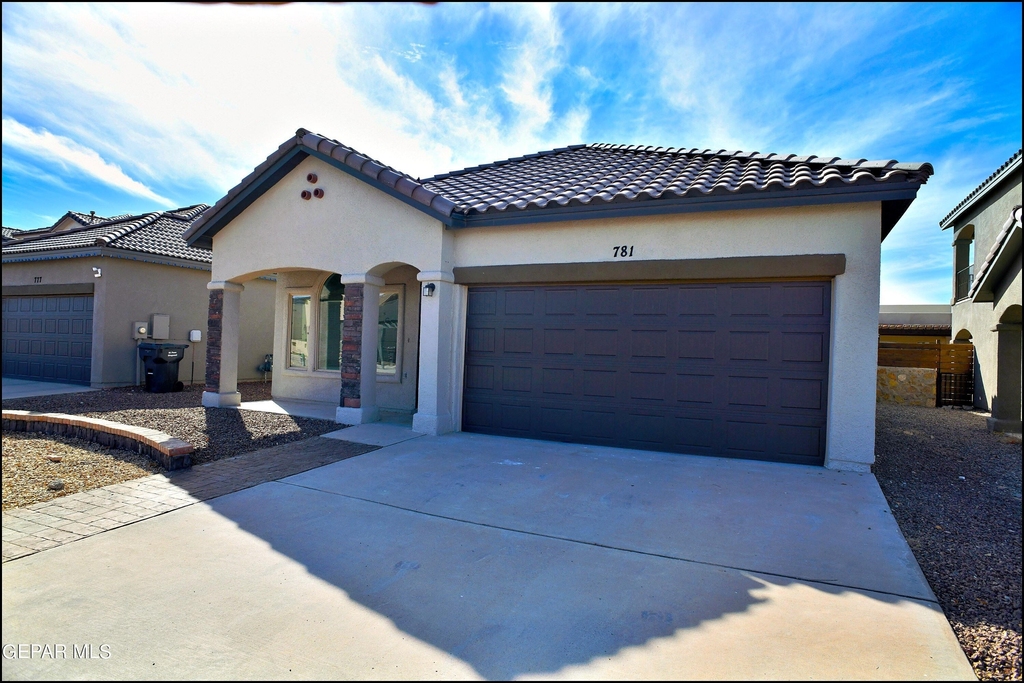 781 Croxdale Street - Photo 3