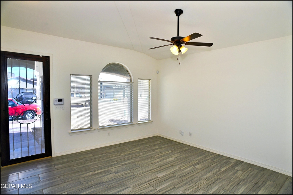 781 Croxdale Street - Photo 8