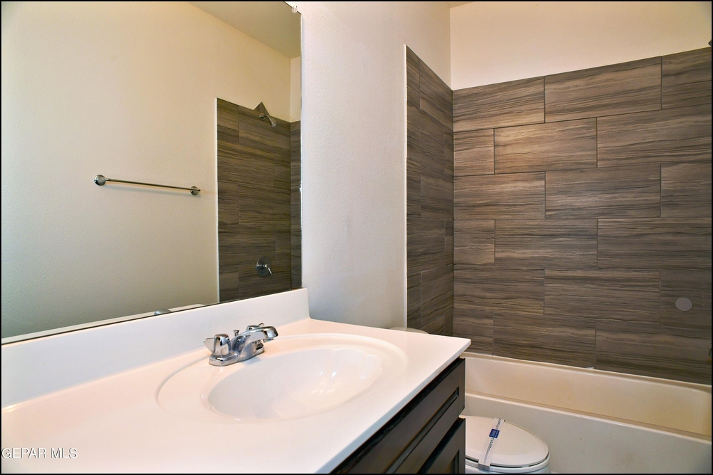 781 Croxdale Street - Photo 32