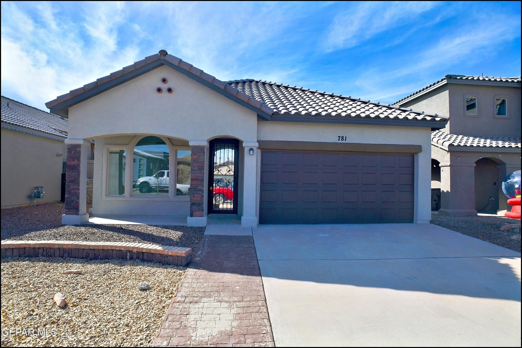 781 Croxdale Street - Photo 2