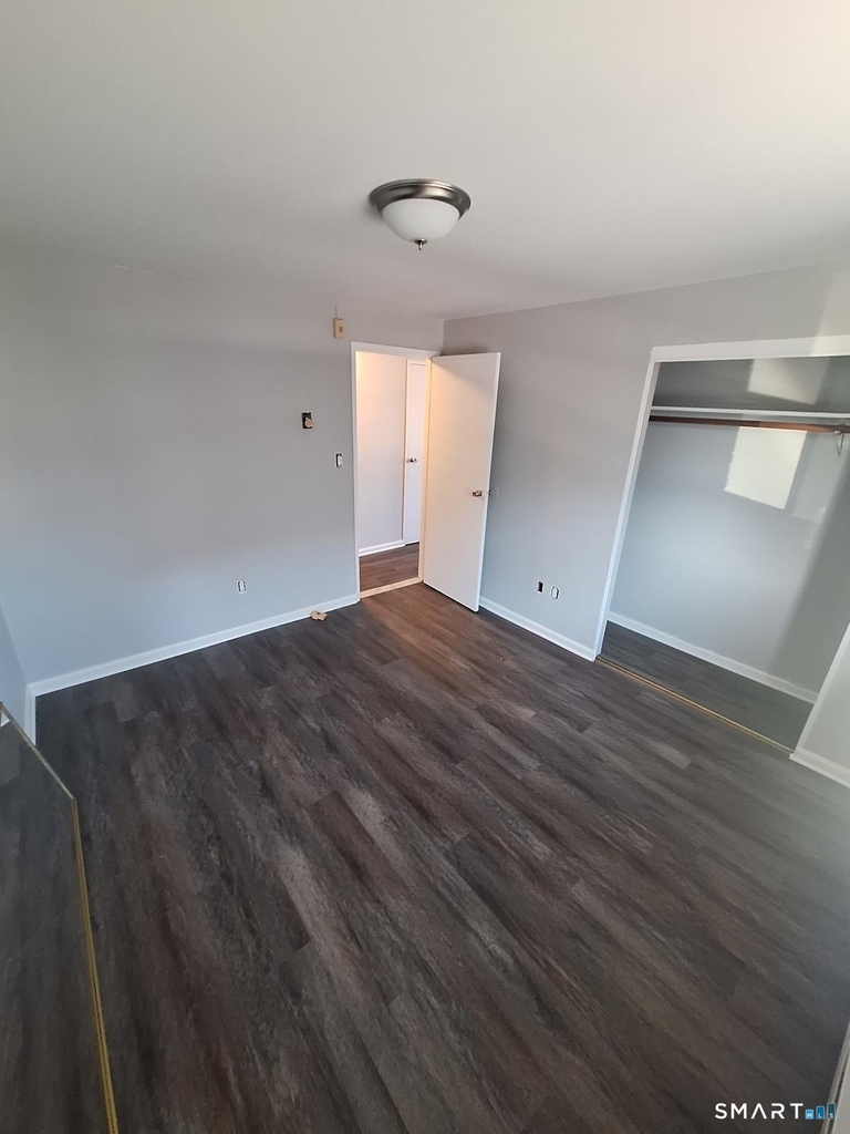 217 Hollister Avenue - Photo 2