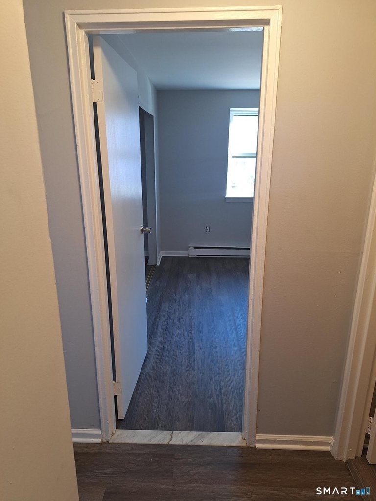 217 Hollister Avenue - Photo 4