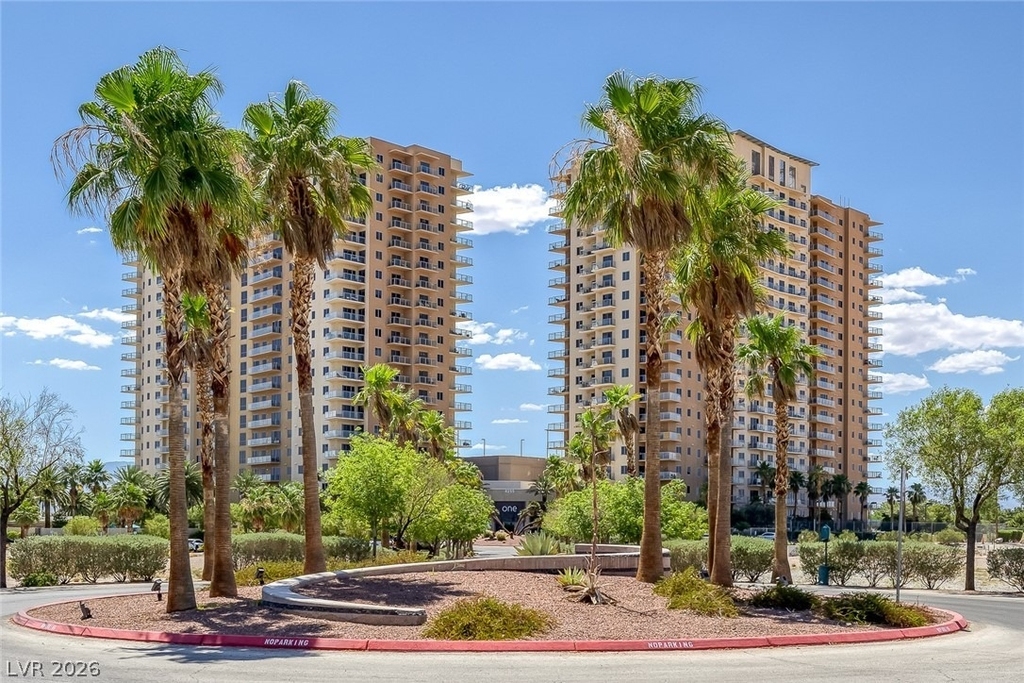 8255 Las Vegas Boulevard - Photo 2